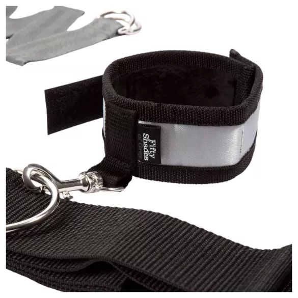 Fifty Shades of Grey - BDSM sada - putá a maska - čierna