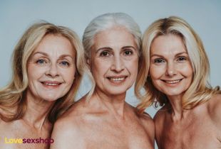 Prijatie intimity počas menopauzy: Sexuologičkina príručka pre prosperujúci život medzi plachtami